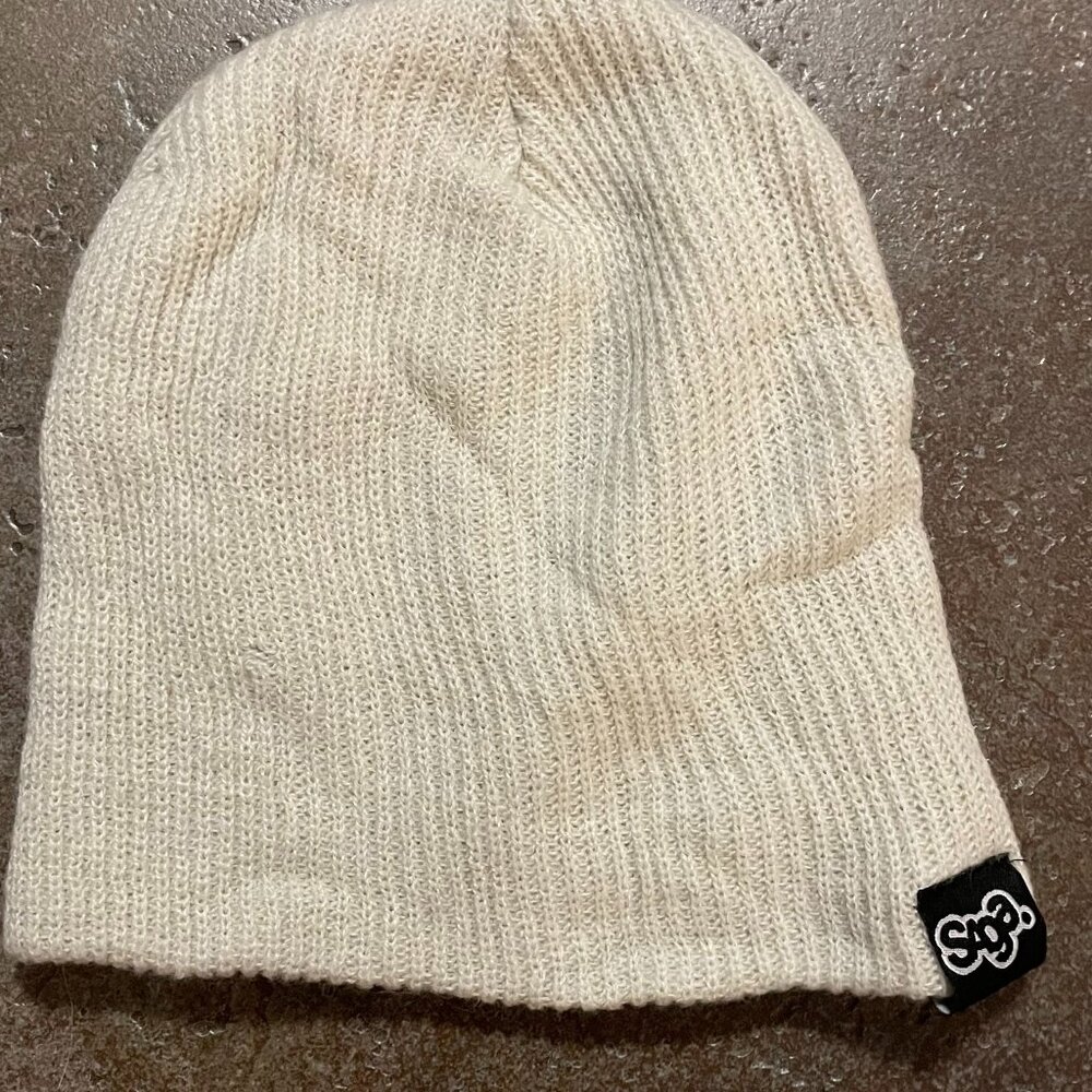 Saga White Beanie (OS)